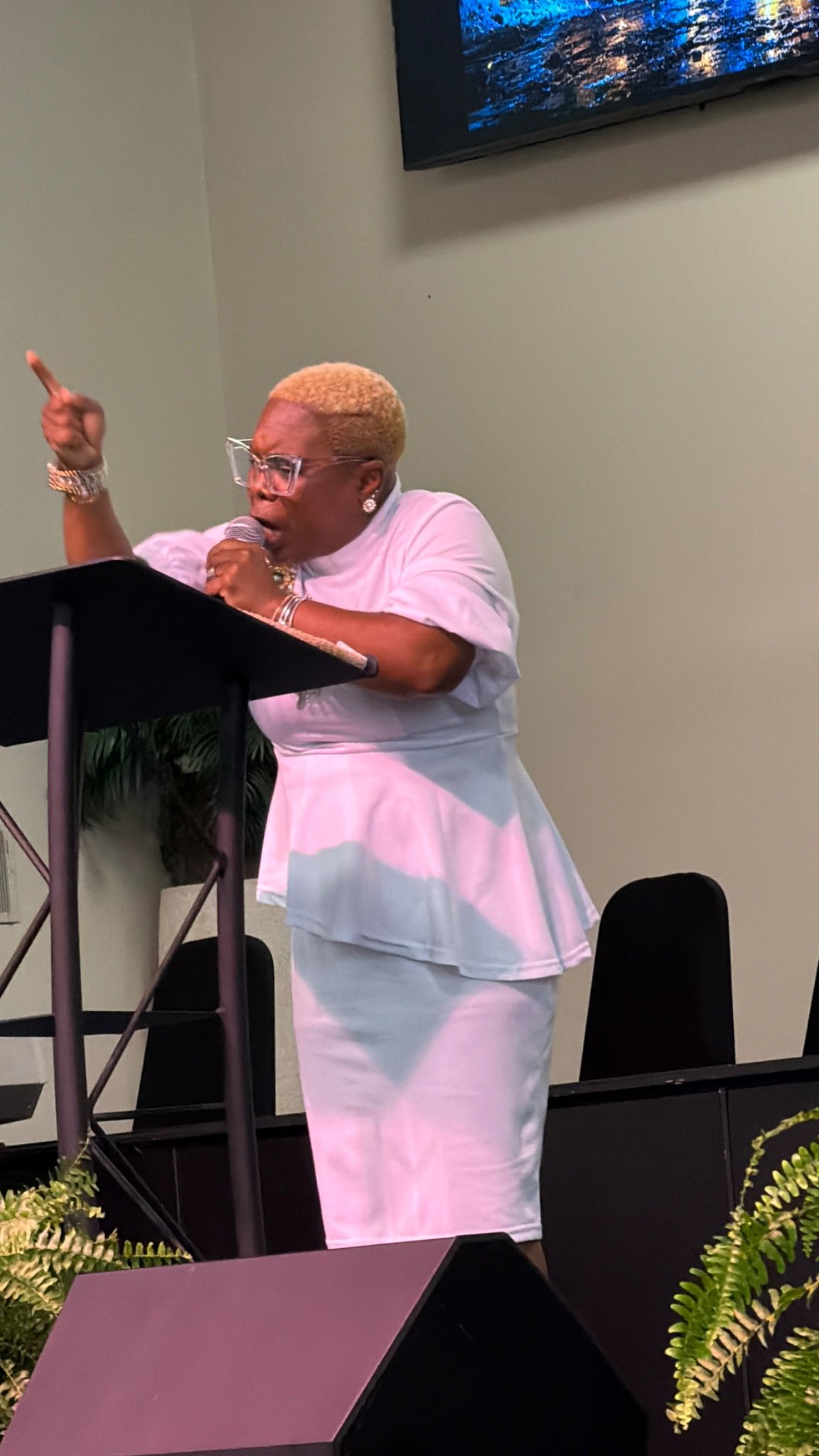 Alicia Carner-McDonald preaching